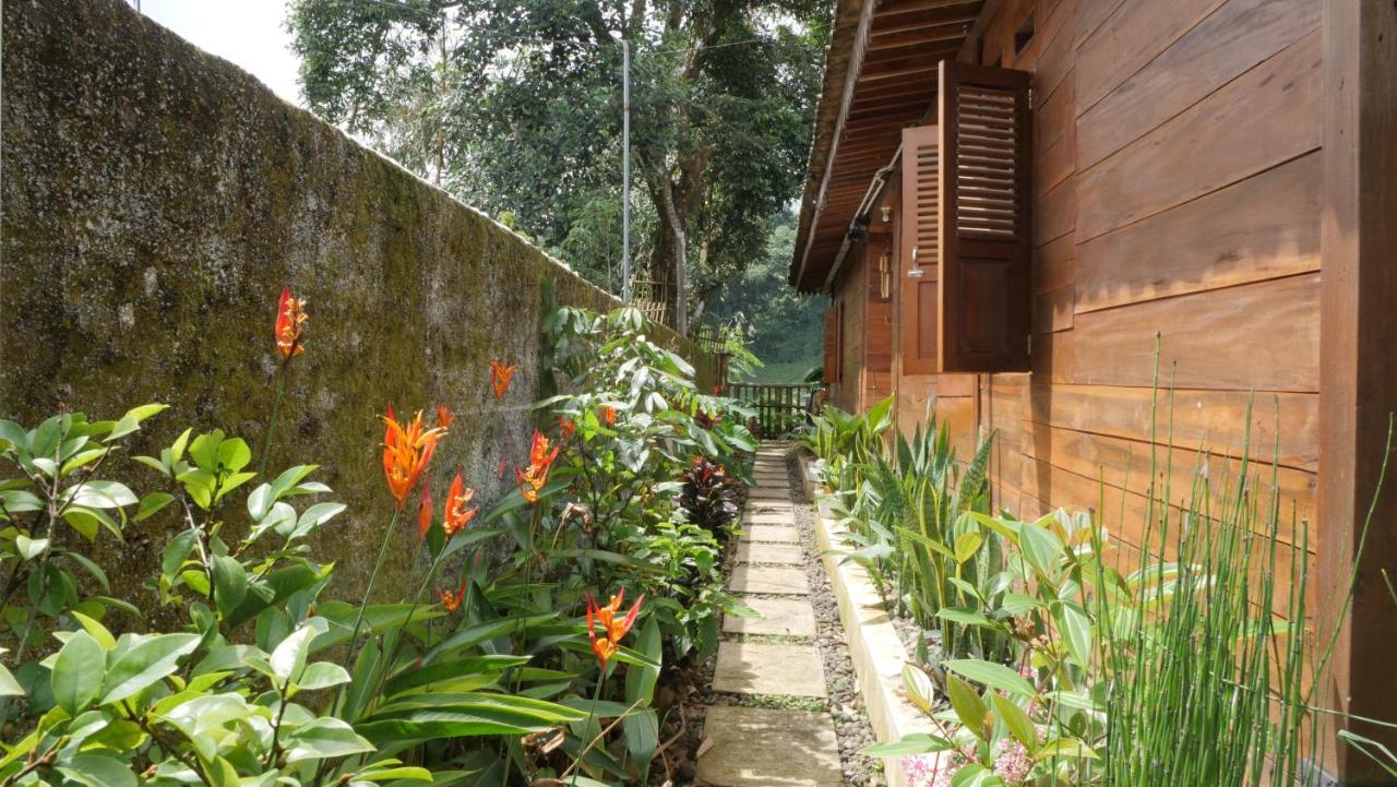 Kemuning Sanggar Pantcha Indra旅馆 外观 照片