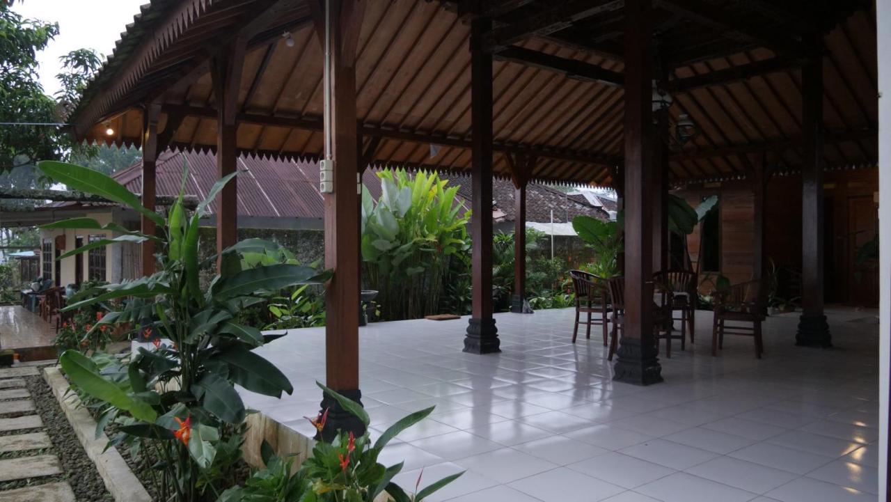 Kemuning Sanggar Pantcha Indra旅馆 外观 照片