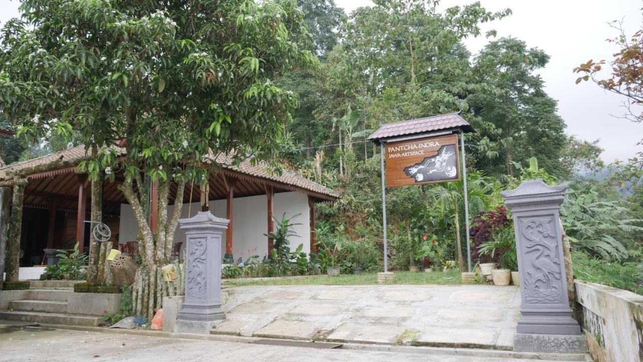 Kemuning Sanggar Pantcha Indra旅馆 外观 照片