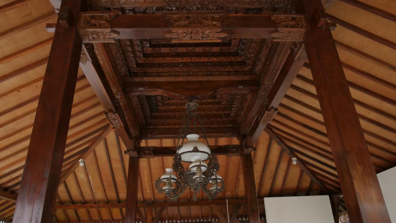 Kemuning Sanggar Pantcha Indra旅馆 外观 照片