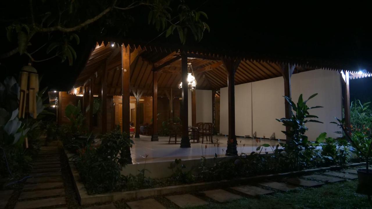 Kemuning Sanggar Pantcha Indra旅馆 外观 照片